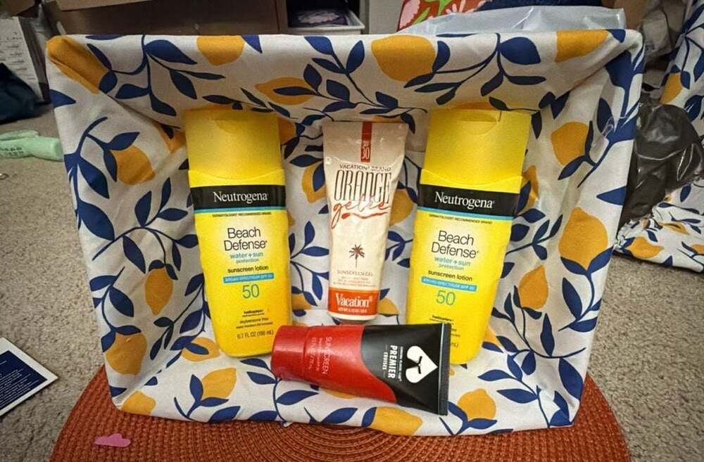 Neutrogena Beach Defense Sunscreen Lotions & Vacation Orange Gel Bundle